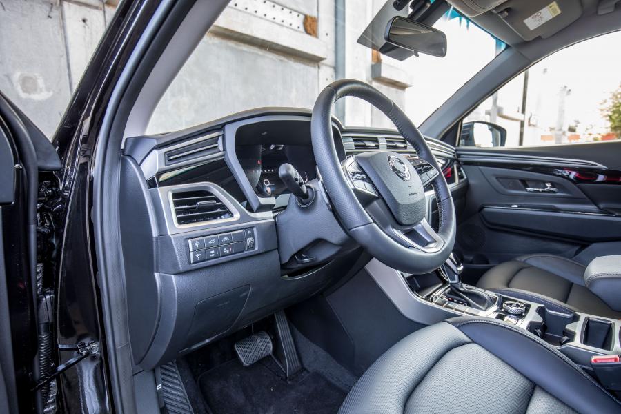 Интерьер SsangYong Korando (C300) 2019 года  (WW) (фото 38 из 45)